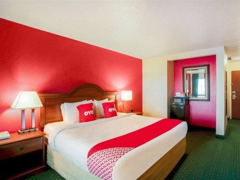 Oyo Hotel Spokane North Dış mekan fotoğraf