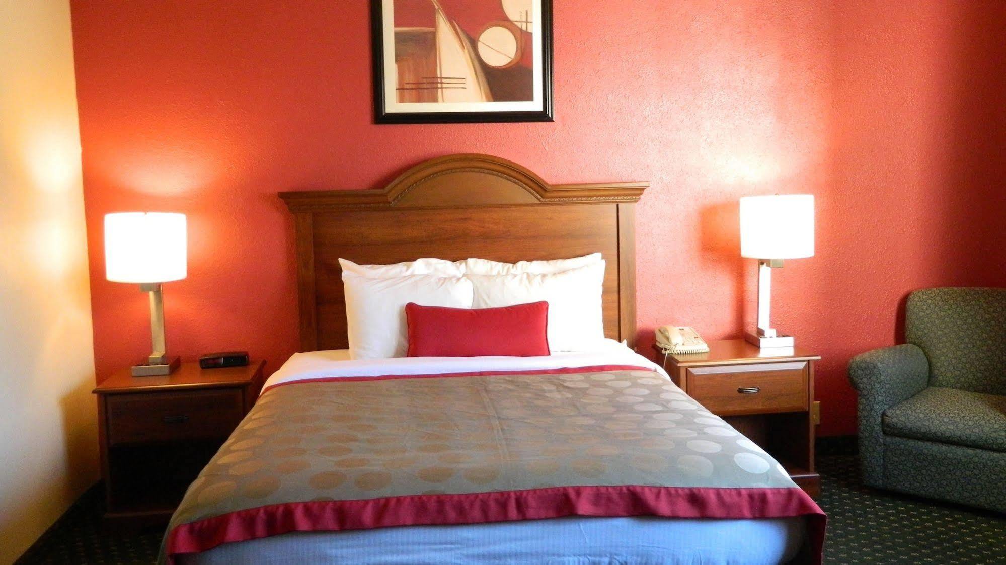 Oyo Hotel Spokane North Dış mekan fotoğraf
