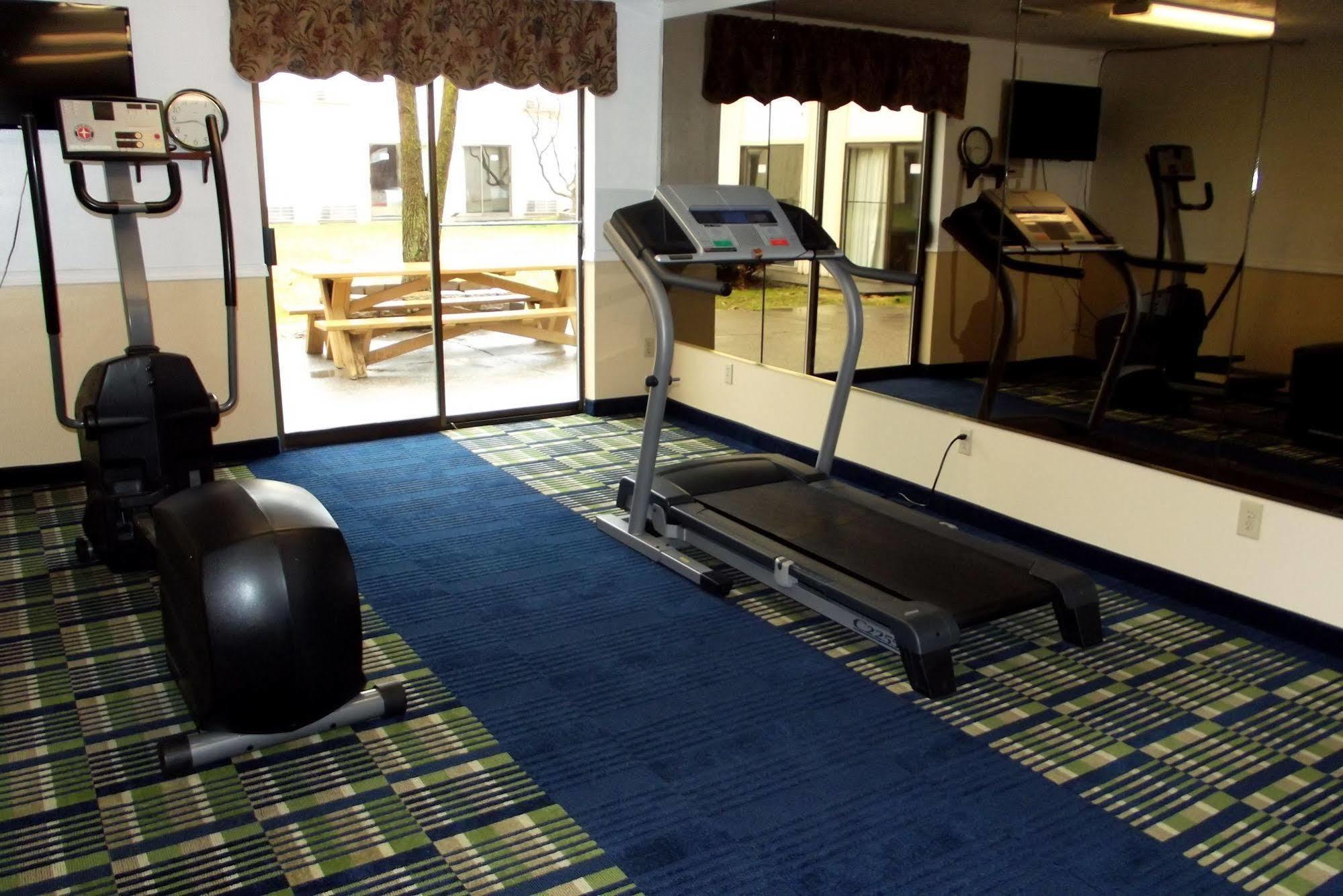 Oyo Hotel Spokane North Dış mekan fotoğraf