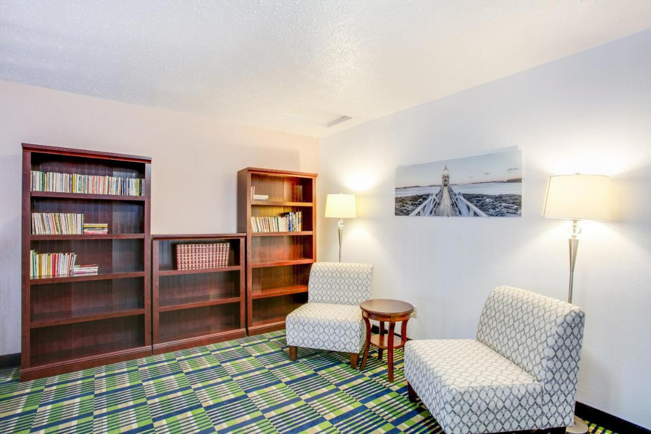 Oyo Hotel Spokane North Dış mekan fotoğraf