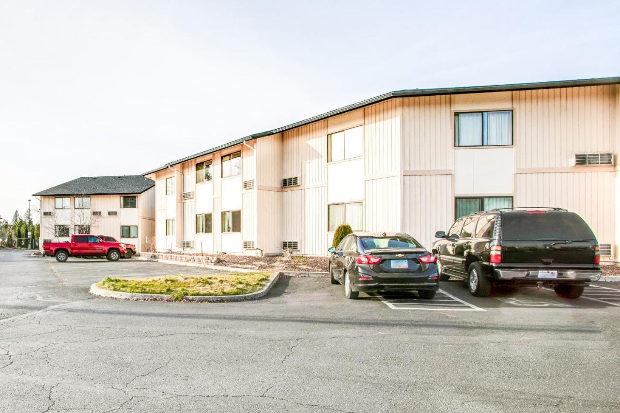 Oyo Hotel Spokane North Dış mekan fotoğraf